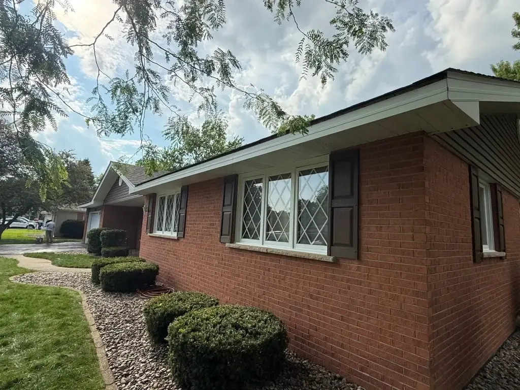 Roofing, siding and gutters — Kankakee, IL — photo 13