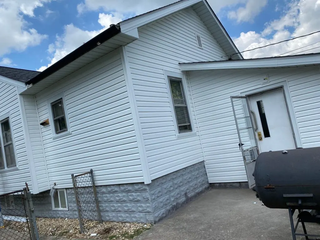 Residential Vinyl Siding Installation in Kankakee, IL — Kankakee, IL — photo 1