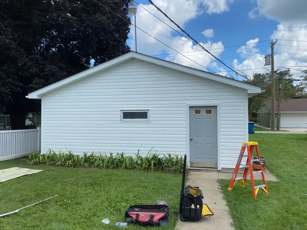 Residential Vinyl Siding Installation in Kankakee, IL — Kankakee, IL — photo 2