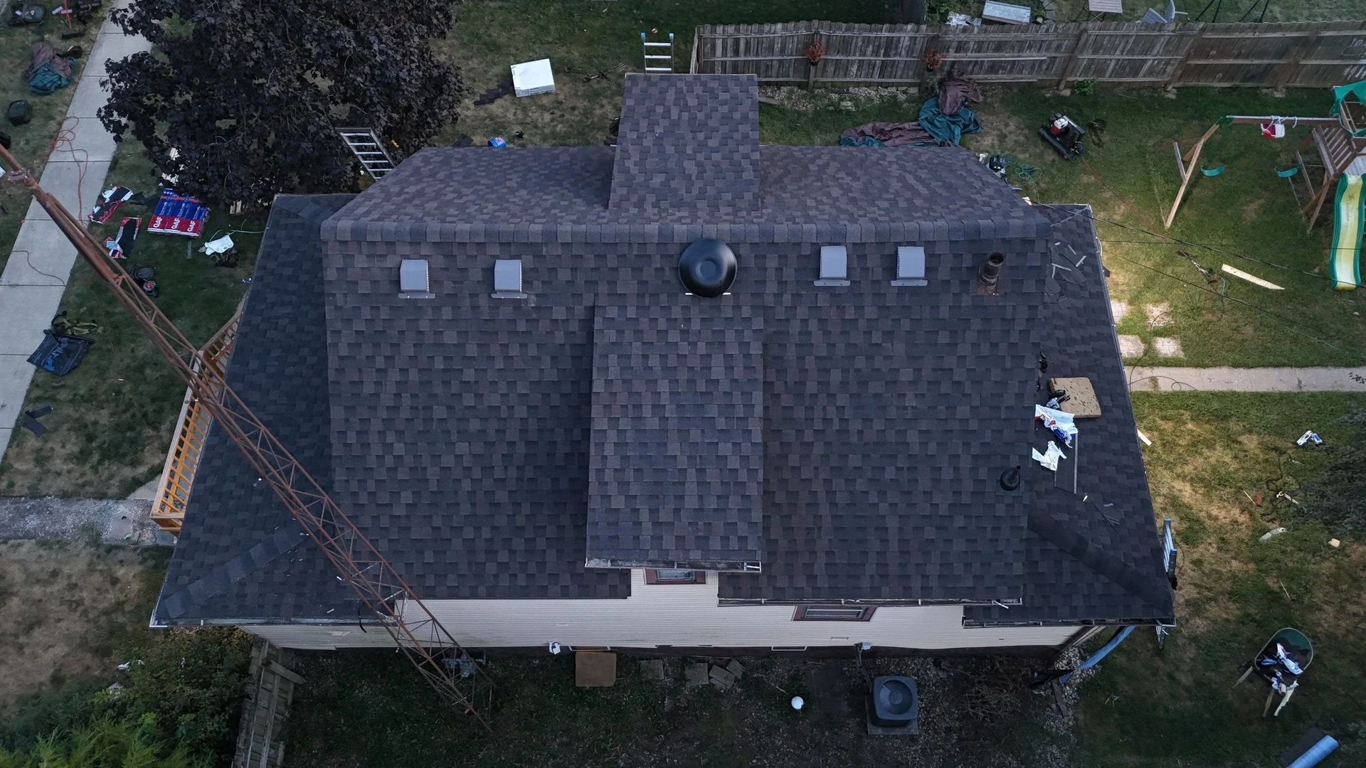 GAF Midnight Mesa Roof Replacement in Kankakee, IL — Kankakee, IL — photo 1