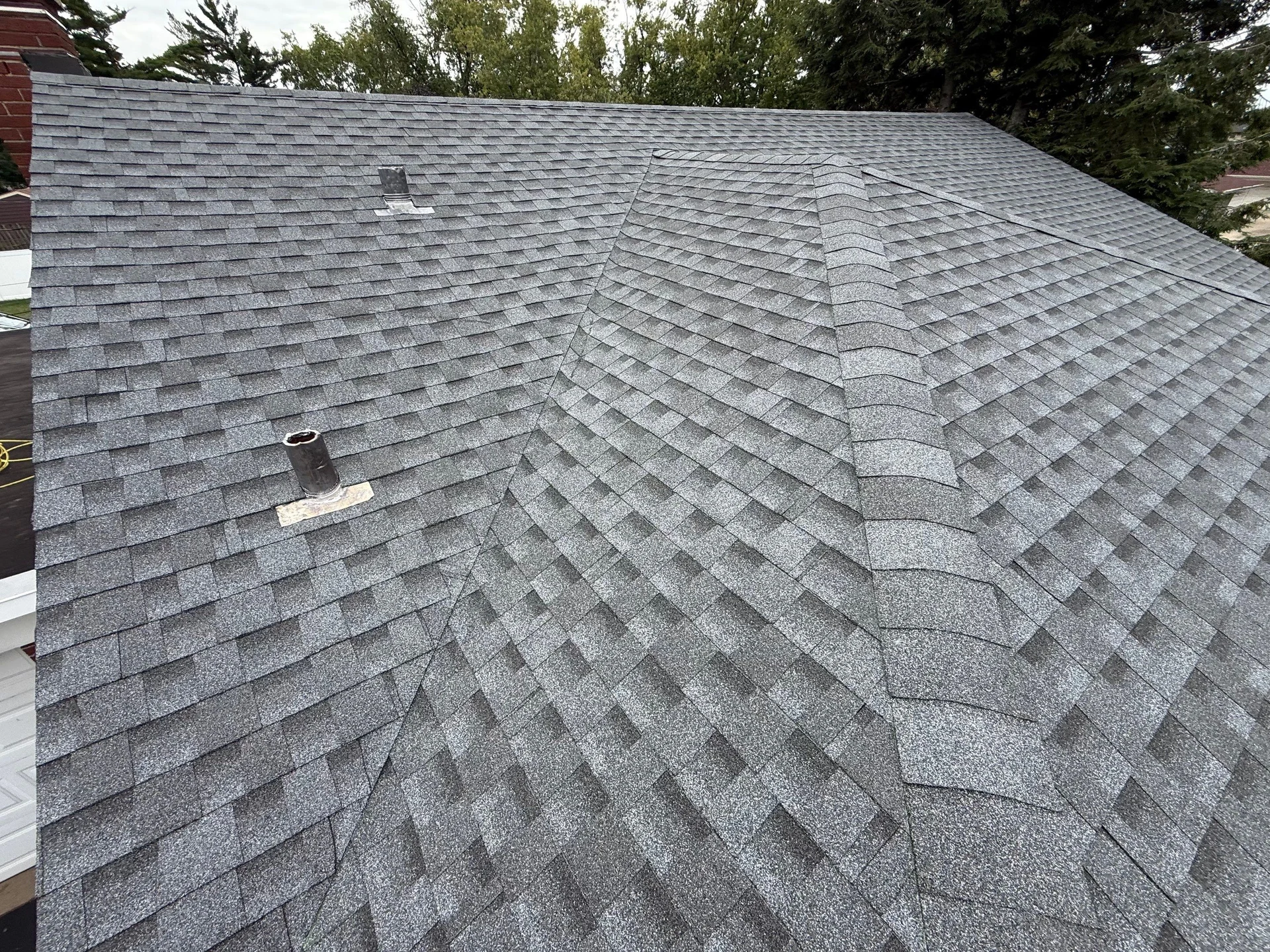 GAF Pewter Gray Roof Replacement in Elmhurst, IL — Elmhurst, IL — photo 4